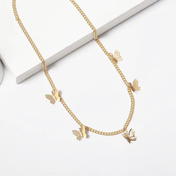 Last One! Gold Plated Butterfly Ensemble Necklace - Picture 4 of 6